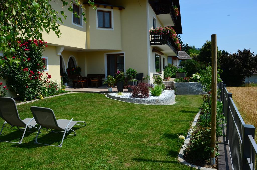 Haus Gruber Hotel Attersee Luaran gambar