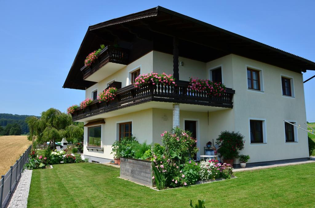 Haus Gruber Hotel Attersee Luaran gambar