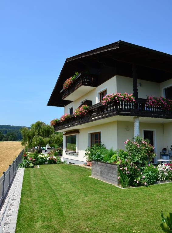 Haus Gruber Hotel Attersee Luaran gambar